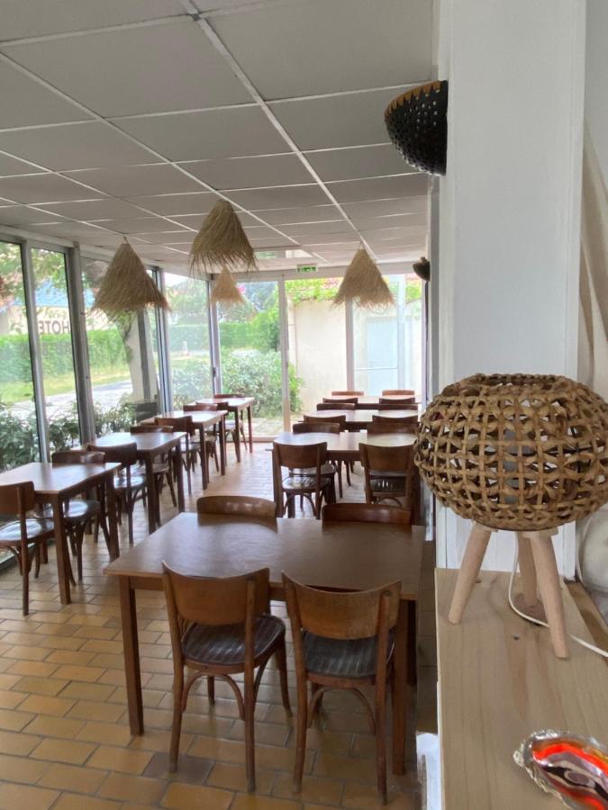 Hotel Au Bon Landais Biscarrosse-Plage Kültér fotó