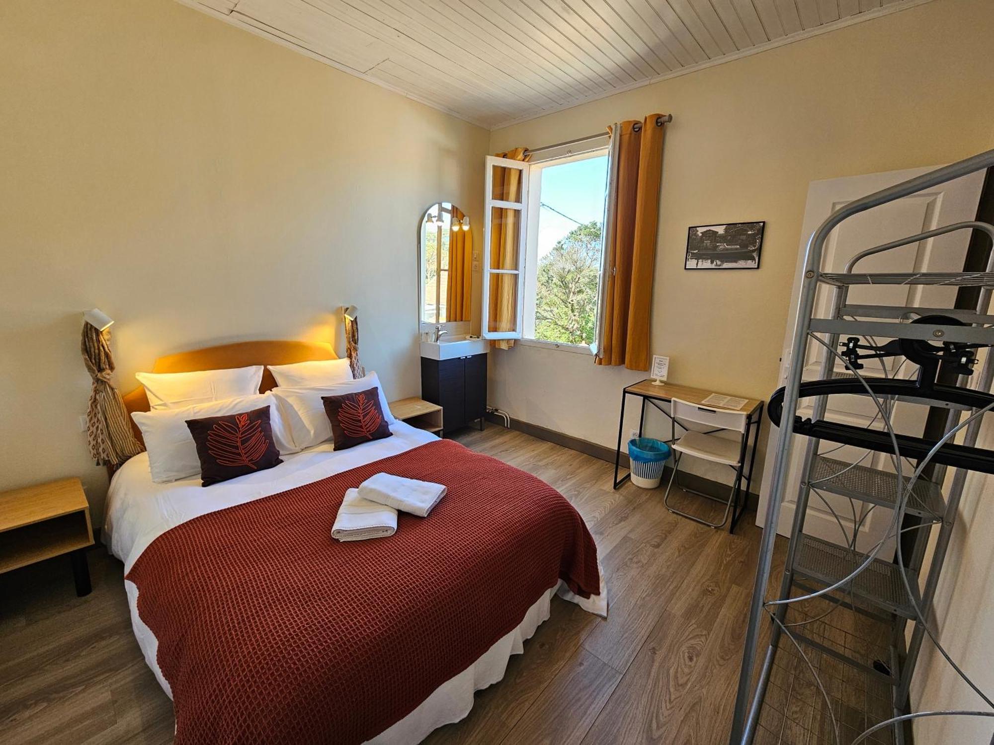 Hotel Au Bon Landais Biscarrosse-Plage Kültér fotó